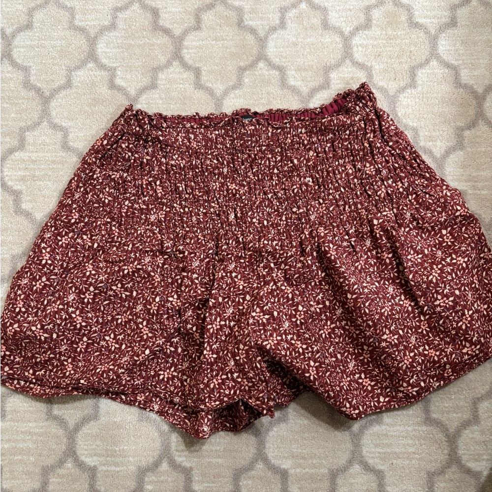 Madewell High Waist Floral Shorts - Burgundy
